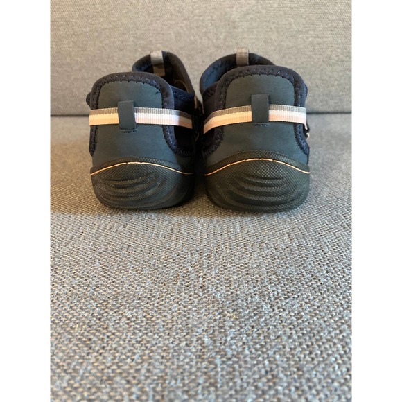 JBU woman’s Tahoe water ready sneakers size 7M blue and pink - Picture 4 of 7